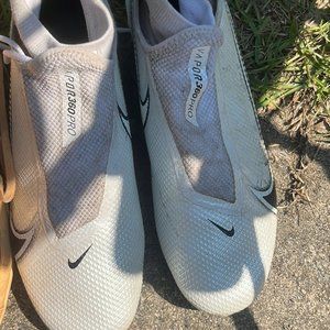 nike football cleats